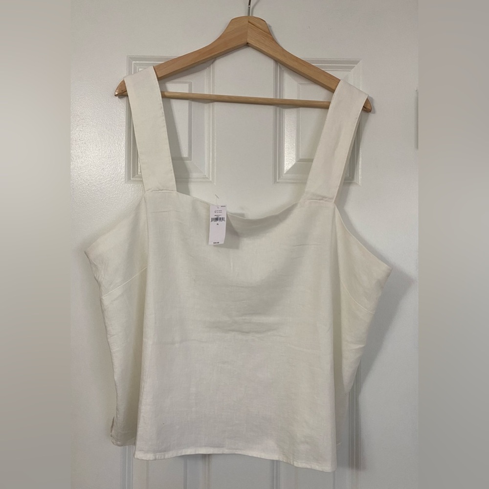 Brand New with Tags Banana Republic Linen Tank Top